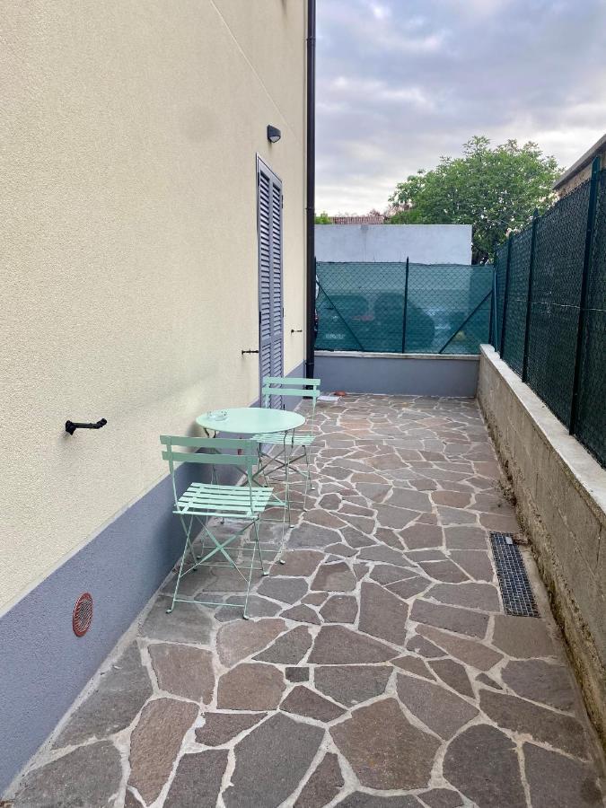 Lora Apartment,Free Private Parking, Self Check In,1 Como Exterior photo