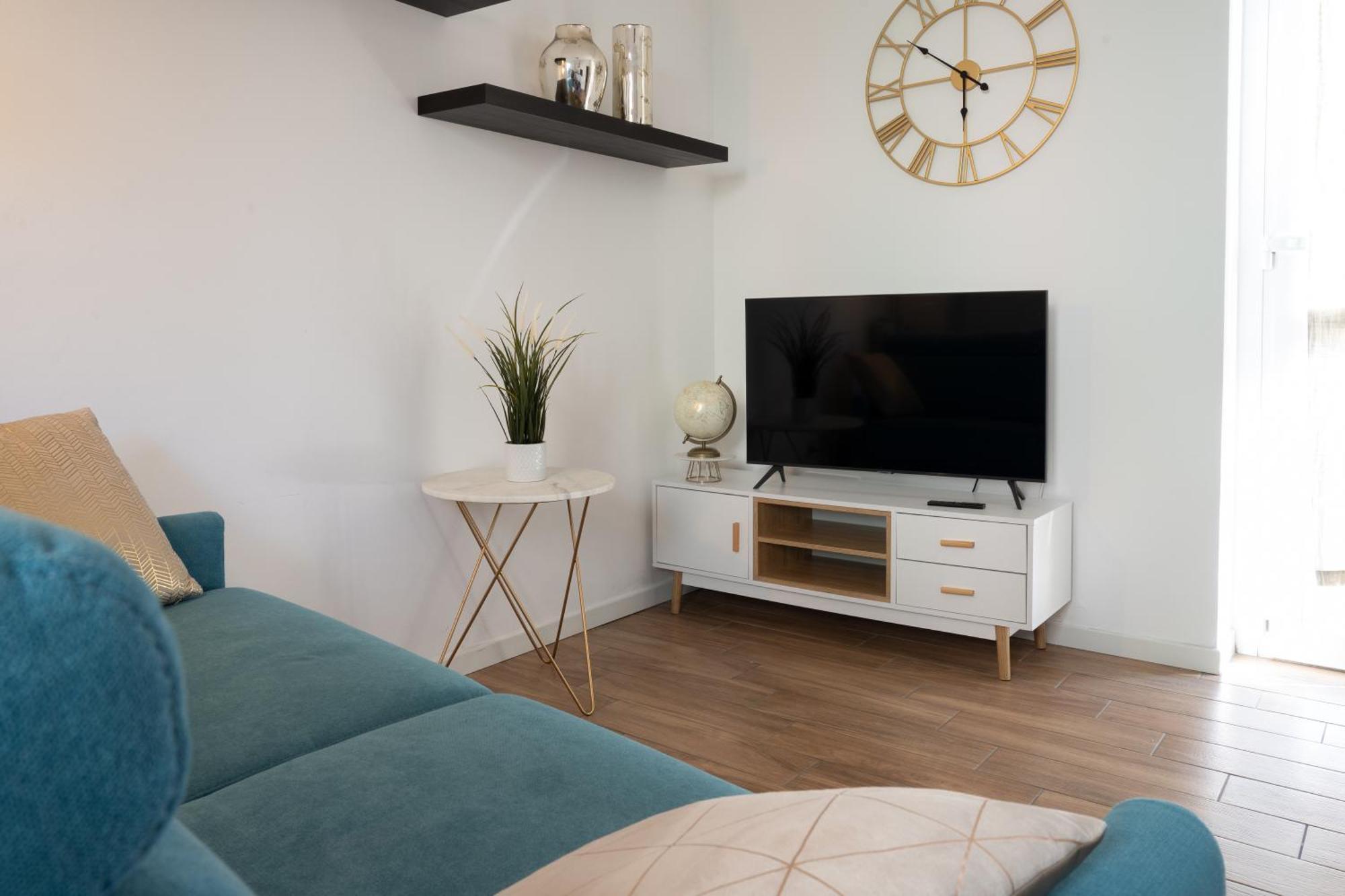 Lora Apartment,Free Private Parking, Self Check In,1 Como Exterior photo